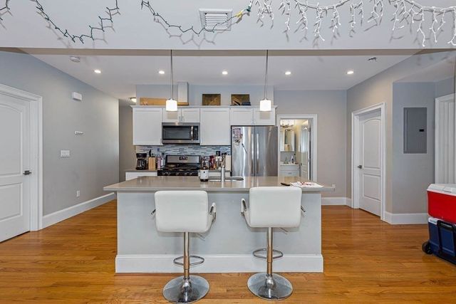 195 East Cottage St 2, Boston, MA 02125