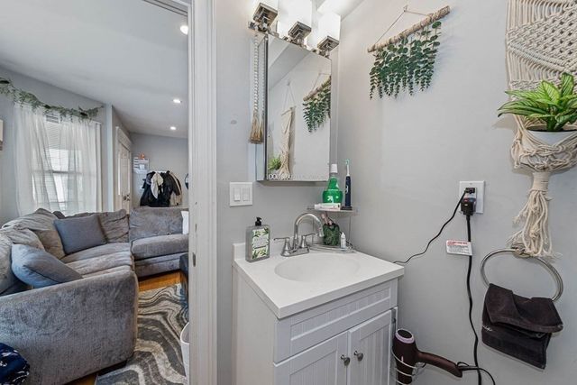 195 East Cottage St 2, Boston, MA 02125