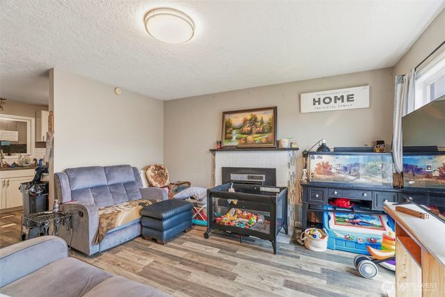 2411 Burcham Street, Kelso, WA 98626