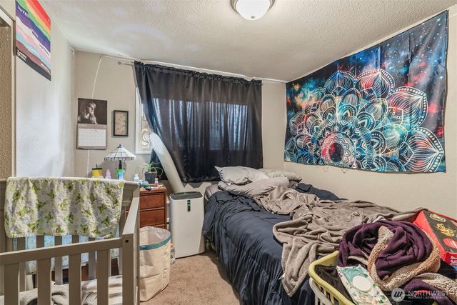2411 Burcham Street, Kelso, WA 98626