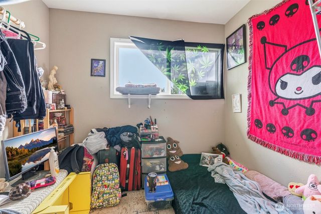 2411 Burcham Street, Kelso, WA 98626