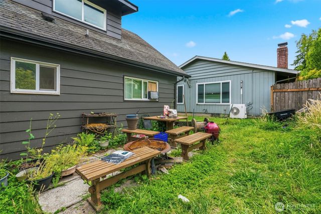 2411 Burcham Street, Kelso, WA 98626