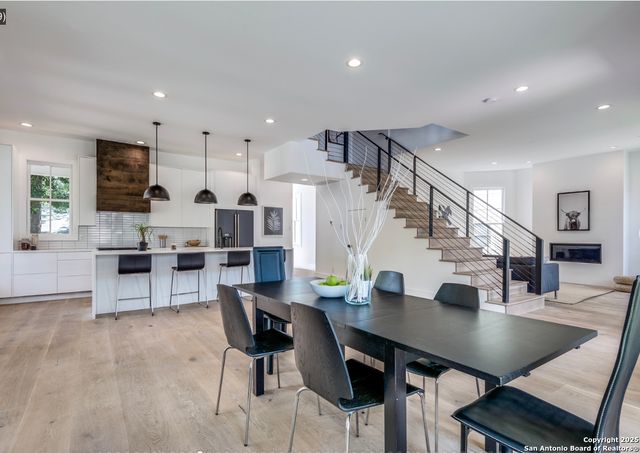 630 E CARSON ST, San Antonio, TX 78208