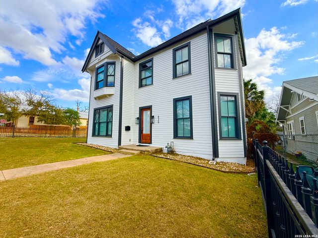 630 E CARSON ST, San Antonio, TX 78208