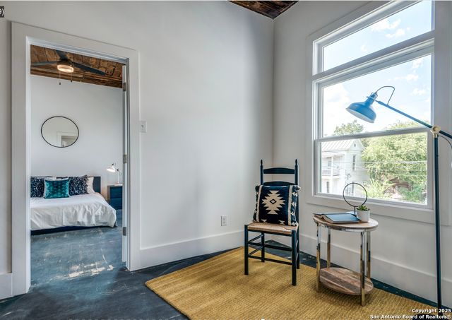 630 E CARSON ST, San Antonio, TX 78208