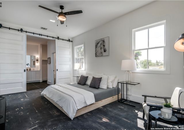 630 E CARSON ST, San Antonio, TX 78208