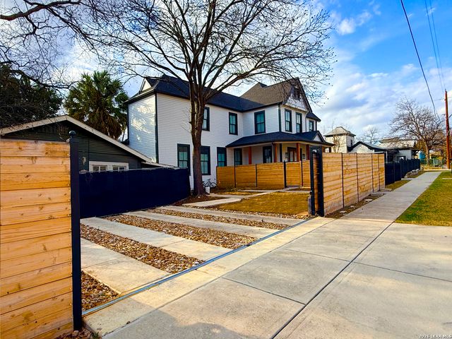 630 E CARSON ST, San Antonio, TX 78208