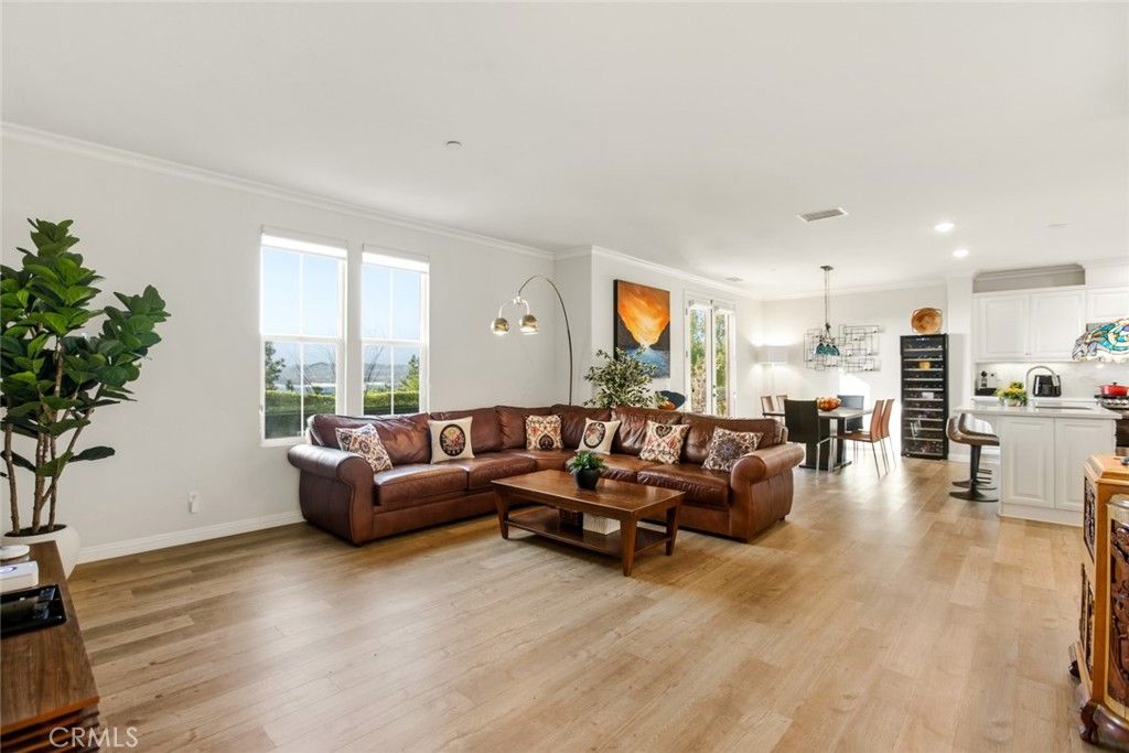 Image 22 of property listing at 817 Terrace Lane E 7, Diamond Bar, CA 91765