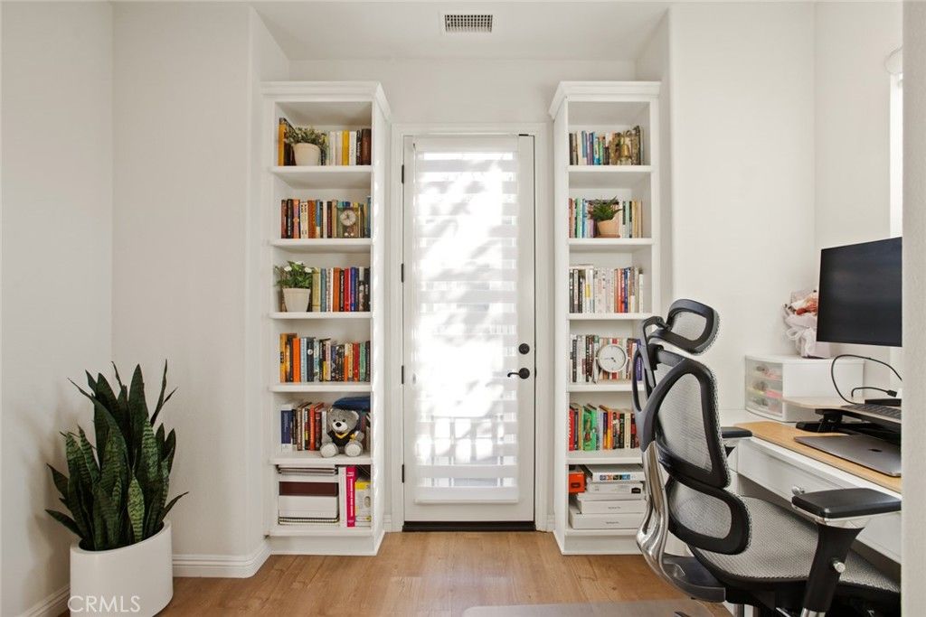 Image 28 of property listing at 817 Terrace Lane E 7, Diamond Bar, CA 91765