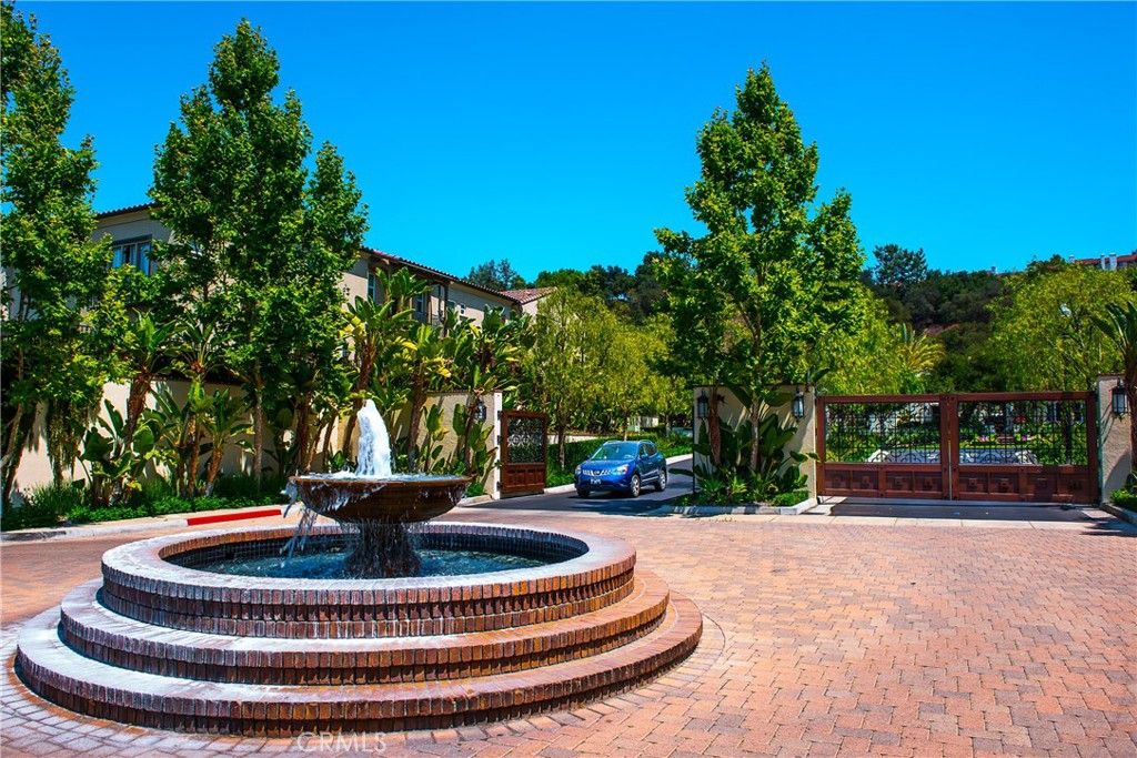 Image 5 of property listing at 817 Terrace Lane E 7, Diamond Bar, CA 91765