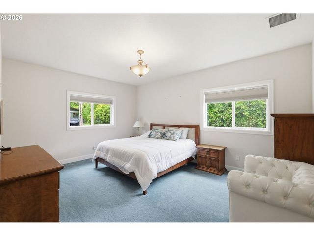 106 HANSEN Ln, Eugene, OR 97404