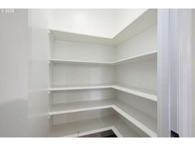 106 HANSEN Ln, Eugene, OR 97404