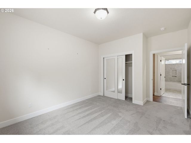 106 HANSEN Ln, Eugene, OR 97404
