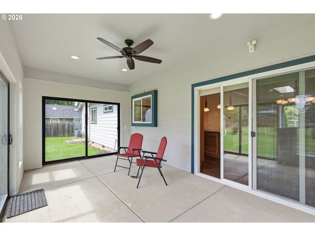 106 HANSEN Ln, Eugene, OR 97404