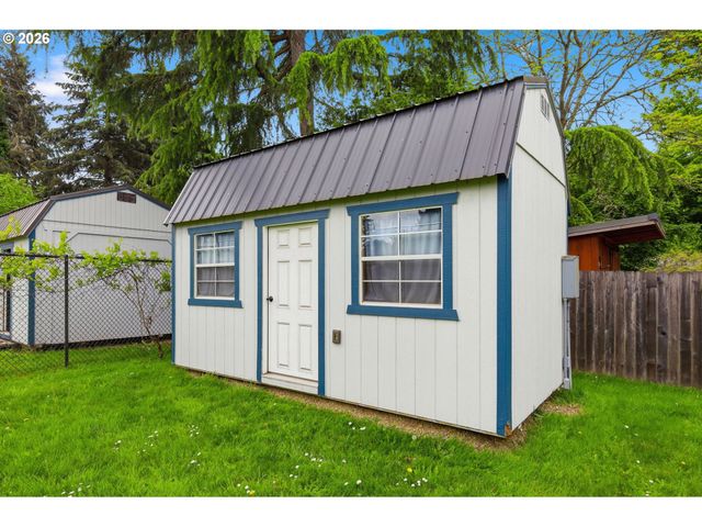 106 HANSEN Ln, Eugene, OR 97404