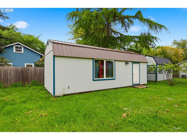 106 HANSEN Ln, Eugene, OR 97404
