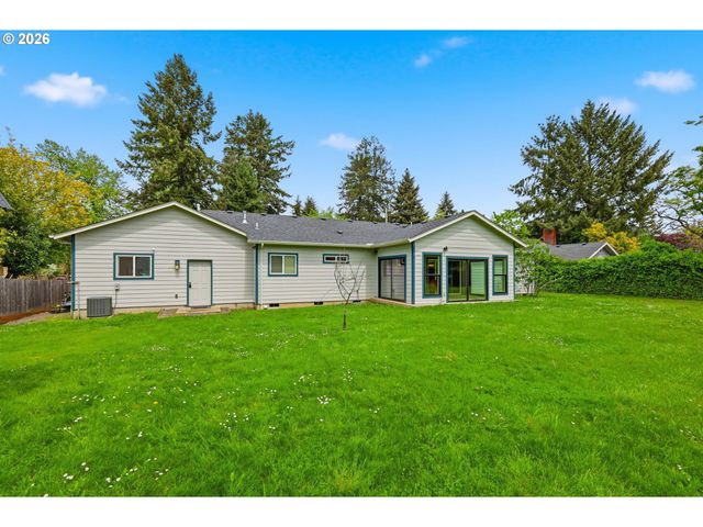 106 HANSEN Ln, Eugene, OR 97404