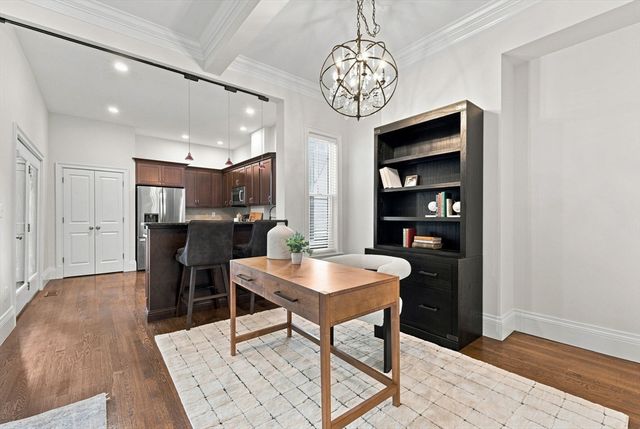 16 Thomas Park 1, Boston, MA 02127