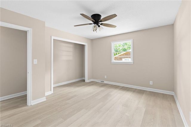 117 Hinshaw Avenue, Yadkinville, NC 27055
