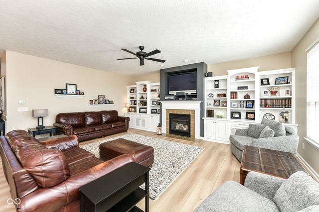 4021 Rowlett Place, Carmel, IN 46074