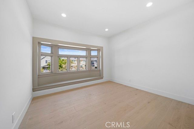 1676 W 24th, Los Angeles, CA 90007