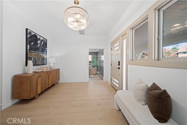 1676 W 24th, Los Angeles, CA 90007