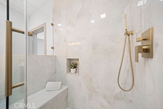 1676 W 24th, Los Angeles, CA 90007