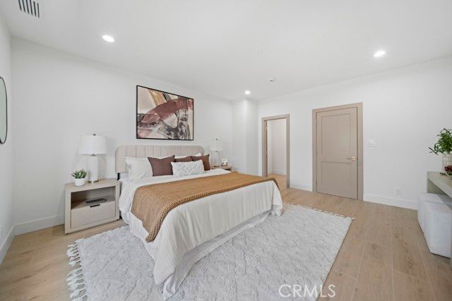 1676 W 24th, Los Angeles, CA 90007