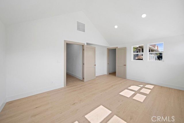 1676 W 24th, Los Angeles, CA 90007