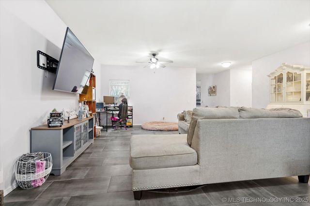 17915 S 128th Court, Bixby, OK 74008