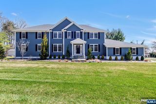 81 Trommel Drive, Mahwah, NJ 07430