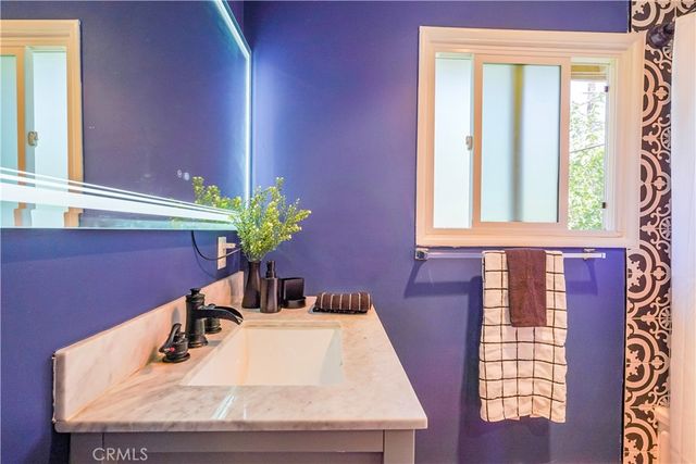 163 N Center Street, Redlands, CA 92373