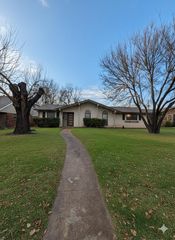 2917 Abston Drive, Mesquite, TX 75150