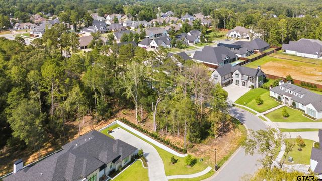 7939 Maple Ln., Tyler, TX 75703
