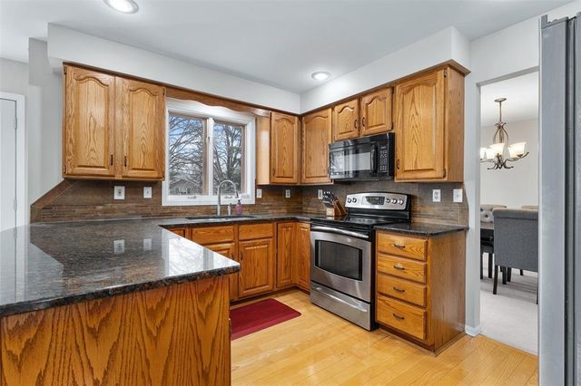 1011 Thompson Drive, Altoona, WI 54720