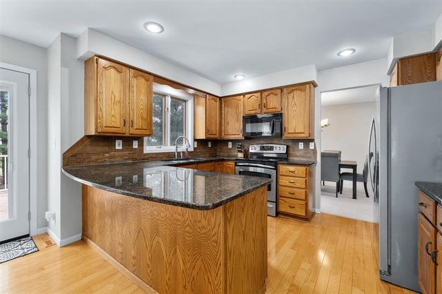 1011 Thompson Drive, Altoona, WI 54720