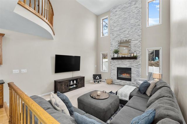 1011 Thompson Drive, Altoona, WI 54720