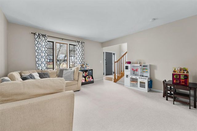 1011 Thompson Drive, Altoona, WI 54720