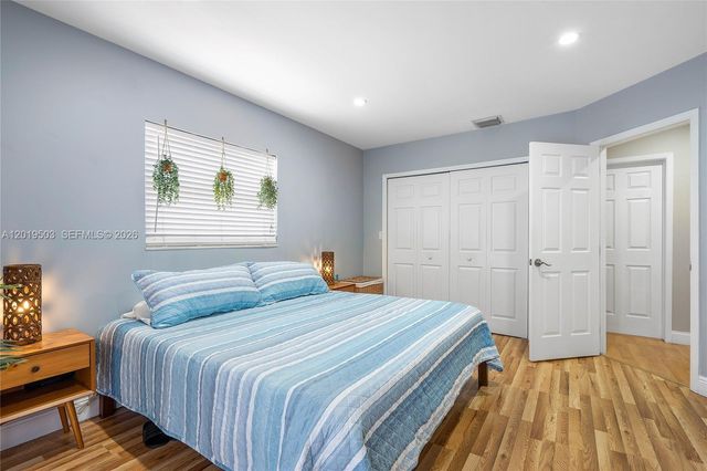 3021 N 72nd Way, Hollywood, FL 33024