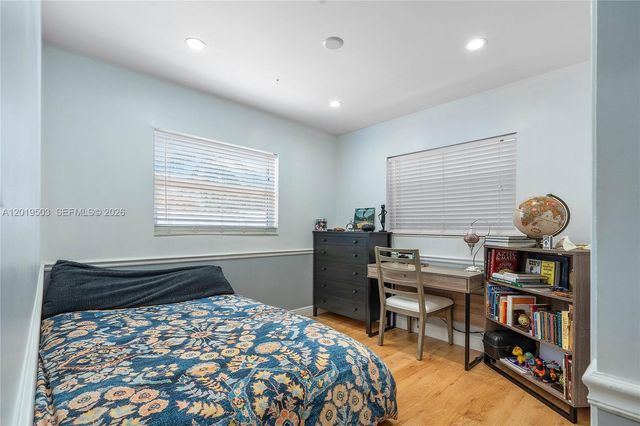 3021 N 72nd Way, Hollywood, FL 33024