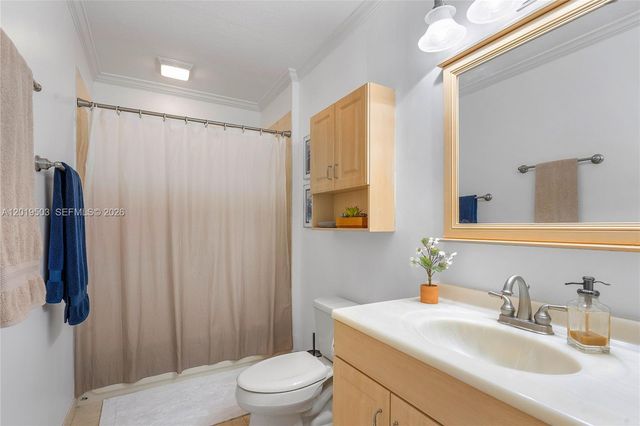 3021 N 72nd Way, Hollywood, FL 33024