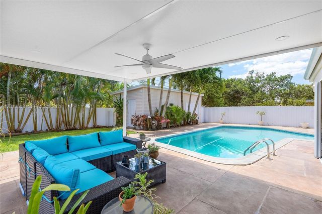 3021 N 72nd Way, Hollywood, FL 33024