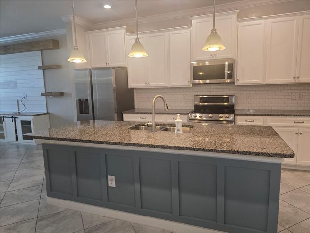 18650 NOBLE CASPIAN DRIVE, Lutz, FL 33558