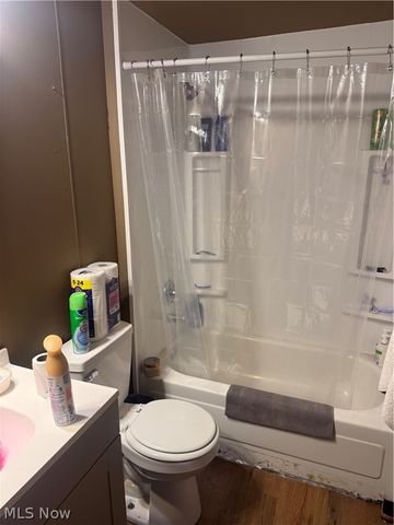 222 seneca Street, Youngstown, OH 44510