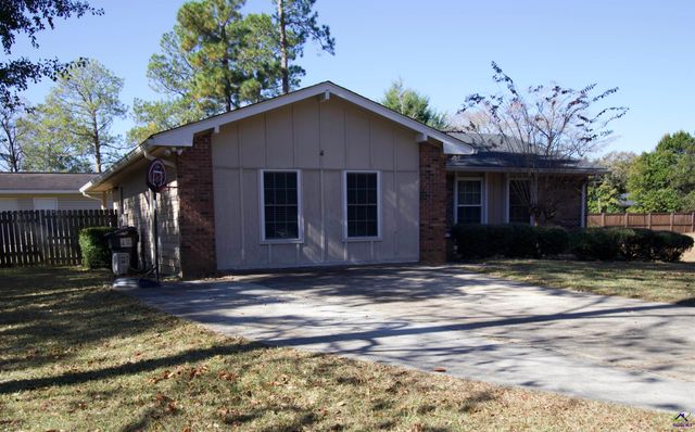 1205 Morningside Drive, Perry, GA 31069