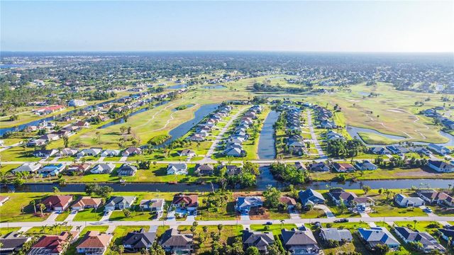 22 MARK TWAIN LANE, Rotonda West, FL 33947