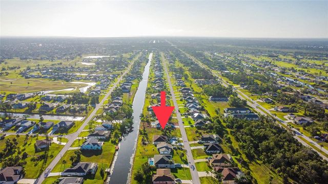 22 MARK TWAIN LANE, Rotonda West, FL 33947