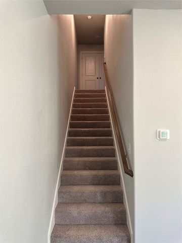 1702 E Powell Avenue, Fort Worth, TX 76104