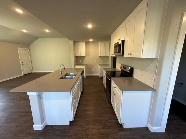 1702 E Powell Avenue, Fort Worth, TX 76104