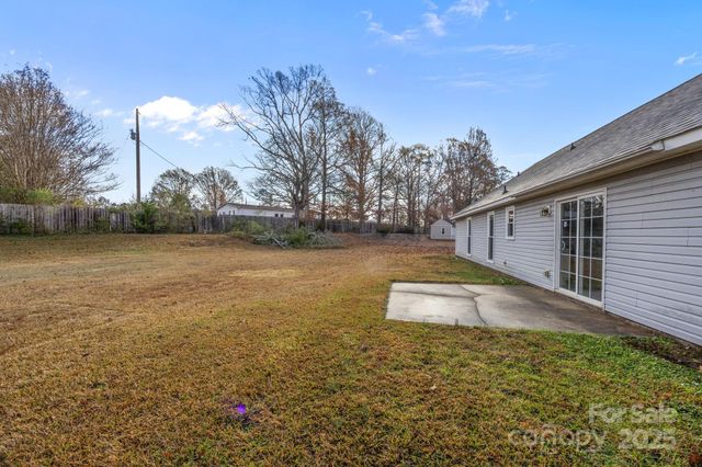 831 White Oak Lane, Matthews, NC 28104